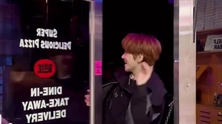 چشاتو ببند ! فک کن رفتی پیتزا فروشی ، پیتزا بخوری که :