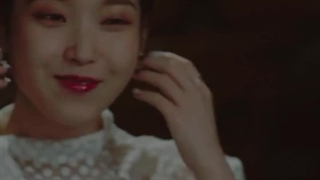 میکس از آیو در سریال هتل دلونا