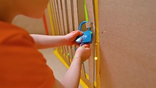 Vlad dan Niki menghadapi labirin benteng dan