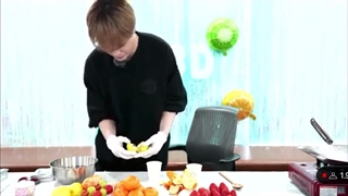 ولی وقتی رسید به لیمو ها ۳ دور ارور ۴۰۴ داد تا بفهمه چطور باید به سیخ بکشتشون هرچند آخرم اشتباه کرد :خنده::خنده::خنده: