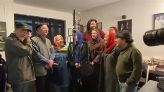 خوانندگی فریبا متخصص، خواهران برومند و حمید جبلی در کنار هم