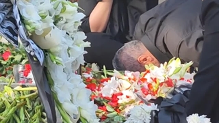 خواننده گروه اوا و نوا در بهشت زهرا /09931592250