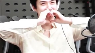 معرفی میکنم سهون مکنه کیوت اکسو ^^