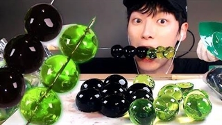 اسمرفود SIO asmr ( سیو ) : چالش خوردن ژله انگوری ( موکبانگ ) - موج کره ای