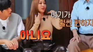 مامان و بابام وقتی تو جمع میخوان یادم بدن چجوری خانومانه بشینم :