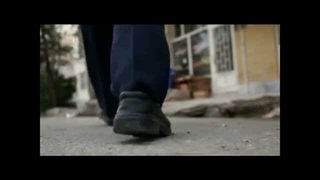 آن پسرک انار ندارد