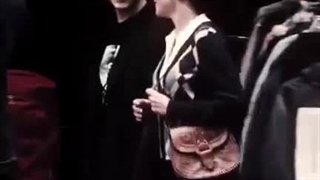 بچهههه هااا پاشیییددد بیاید ج ح :>>>