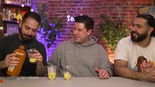 خوراکى مکزیکى در برابر ایرانى کومان حمایت اگر دوست دارید از کسى ویدیو بزارم در کامنت بگید