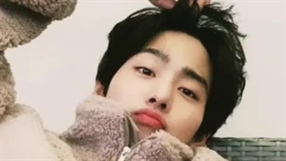 دوستی هیوسوپ و بچه‌های کمپانی JYP