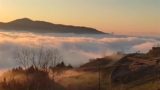 دلم میخواد روی ابرا راه برم:> غروب خورشید