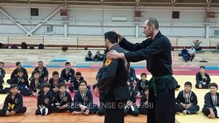 آموزش دفاع شخصی رهایی موی (توضیحات ویدیو را هم بررسی کن)