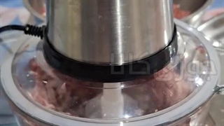 قدرت خردکن برقی در چرخ کردن دنبه و گوشت