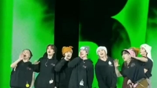 یکی از دلایلی که عاشق استری‌کیدز هستم/crazy stay