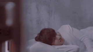 حس میکنم یه نفر دیگه ام