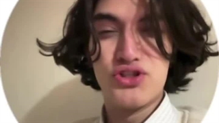 من وقتی نیم نمره از خر خون کلاس بیشتر میشم