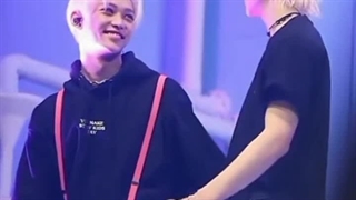 Hyunlix<3/crazy stay