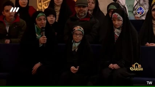 حضور خانم زهرا خلیلی و مادر و خواهرشان در برنامه قرآنی محفل - فروردین 1403 اصلاح طرح لبخند