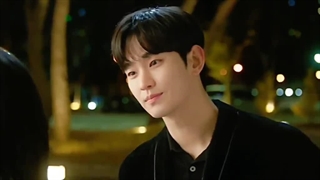 چقدر قشنگگگگ بود اینجاااا ㅠㅠ♡ یکی هم نیست اینجوری با عشق بهمون نگاه کنههههه//