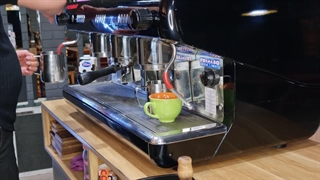 اموزش باریستا پارت(30)چطوری پیکولو لاته درست کنیم