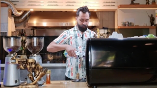 اموزش باریستا پارت(37)آموزش اسپرسو شیرین با عسل،طعم عالی