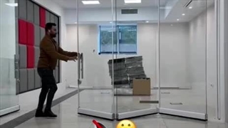 اجرای درب اسلایدینگ تاشو جمع شونده توسط کامادور