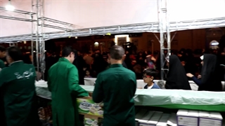 زائران حضرت معصومه (س) میهمان خوان کرم امام رضا (ع) شدند