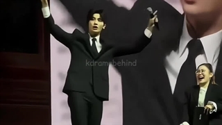 ورودای معروف مین مین:(سکانسایی رو که خودبازیگرابه فیلمنامه اضاف میکنن،به یادموندنی ترین سکانس میشه:>>)