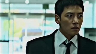 اینکه که جین مو حتی نمیتونست تومراسم ترحیم مادرزنش شرکت کنه و بیرون ازسالن بهش ادای احترام کرد،دردناکترین سکانس این سریال بود(: