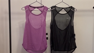 تیشرت زنانه نایکی Nike 885241-010
