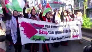 صدها نفر در برلین در به اصطلاح روز نکبت  تظاهرات کردند !!