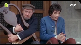 سکانس پایانی فیلم دوازده صندلی ( خسرو خسروشاهی . محمود نوربخش دوبلور