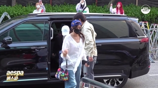 ورود ایدل ها به ساختمان موزیک بنک برای اجرای /زیروبیسوان،اسپا،تیوت،تریپلس و ....