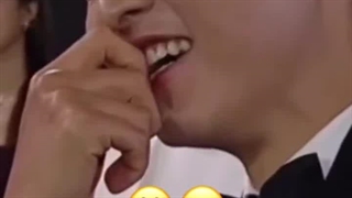 ریکشن بامزه bibi به برنده شدن جایزه بهترین بازیگر تازه‌کار زن…