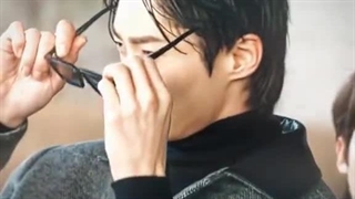 دنیا یدونه سونجه به ما بدهکاره:گریه::جذذااب:-کپشن-