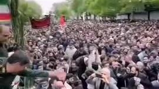 پشت پات آب میریزم ...دل بی تاب میریزم