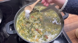 طرز تهیه آش رشته خانگی(کاملا اصولی و خوشمزه)