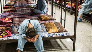 کتک زدن وحشیانه معتادان در یک مرکز ترک اعتیاد در فسا