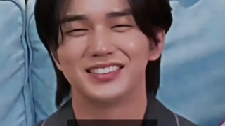 بلاخره یکی به سونگ‌هو فهموند که خوش قیافه‌اس :)