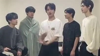 مود من که بین درس٬ سریال٬ موزیک و پینترست گیر کردم...