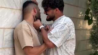 تاوان کسی که کلیپایی که براش می فرستمو نبینه