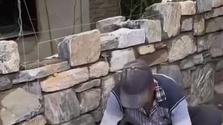 اجرای سنگ مالون برای دیوارهای داخلی ویلا با چیدمان ویژه طبیعی