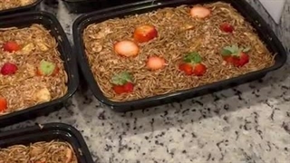 میوه خوردن کرم میلورم | سایت ورمیکا