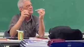 واسه‌من‌‌‌یـڪـےاز‌‌این‌‌استادا...✯