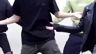 اف تی پی یادته میگفتی بعضی رقصاشون با اهنگا مچ میشه  .. حالا ایمان اوردی؟