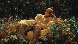 آپدیت توییتر رسمی بی تی اس با کانسپت کلیپ "MUSE" ورژن BLOOMING