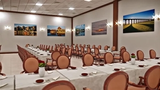 سینما، فودکورت و شهربازی مجتمع نیایش قزوین