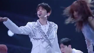 ویدئو پشت صحنه تور کنسرت Lonsdaleite بکهیون در سئول با زیرنویس فارسی