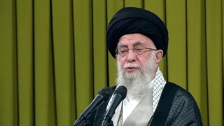 14030405: دیدار مردمی رهبر انقلاب در آستانه انتخابات ریاست جمهوری چهاردهم در سالروز عید غدیر