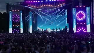 اجرای آهنگ valley of lies از TXT در فستیوال موسیقی لولاپالوزا 2022