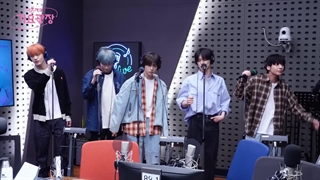 اجرای رادیویی آهنگ Deja Vu از TXT